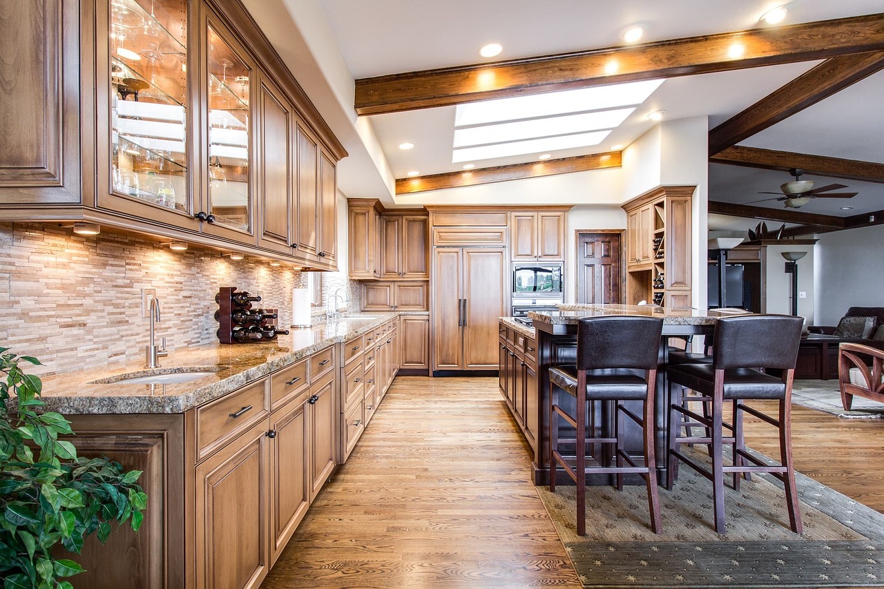 Innovative kitchen decor featuring acrylic glass pieces. Innovative kitchen decor featuring acrylic glass pieces.